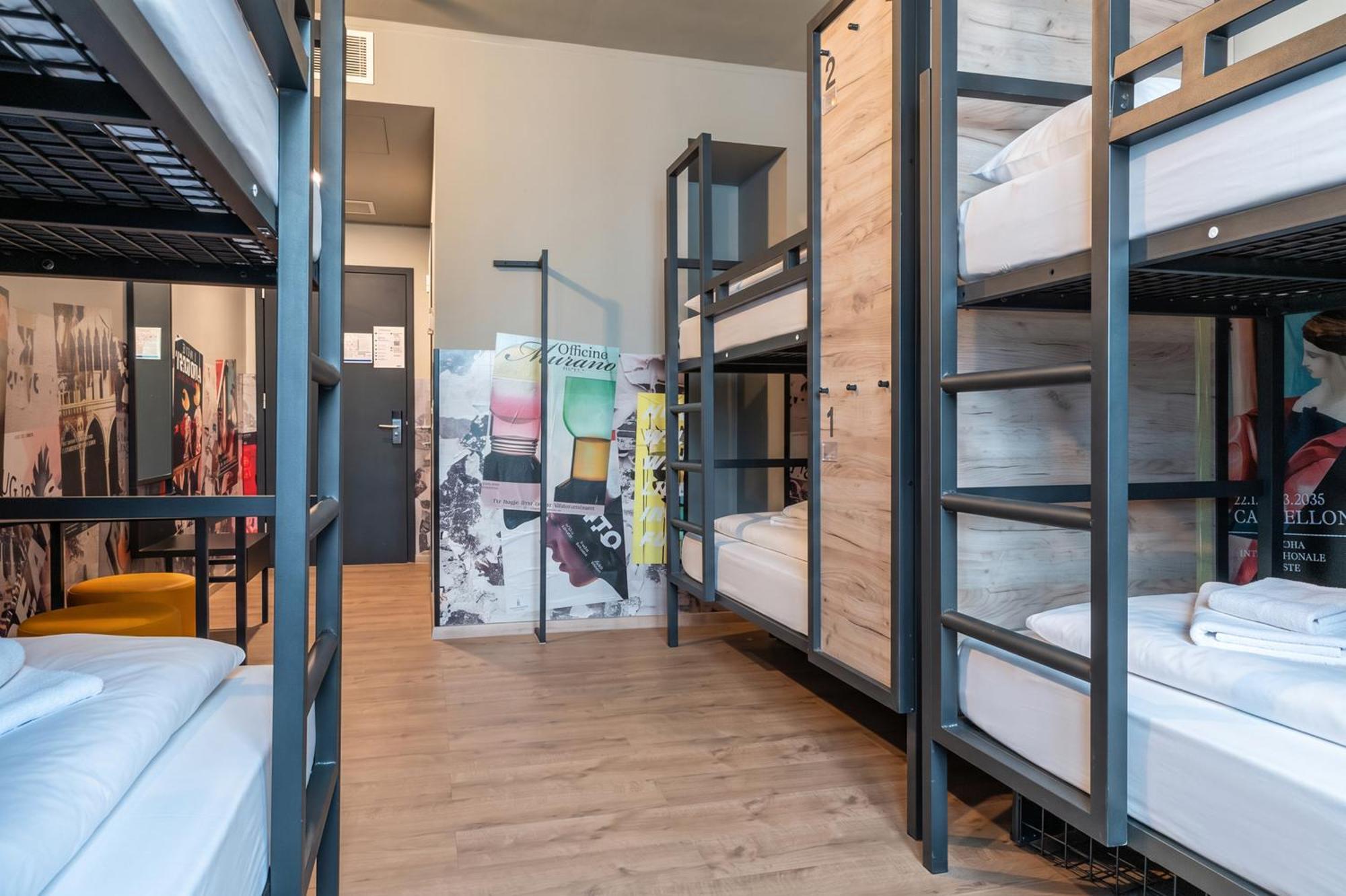 Bed 6-Bed Mixed Dormitory Room